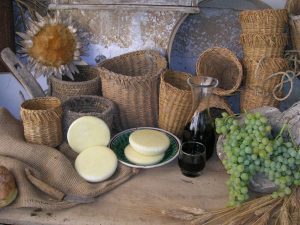 Cavagne-Vasteddi-Cesti-Ricotta-Formaggi.jpg